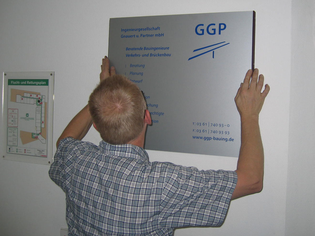 GGP-Umzug 2007: GGP-Schild nun im Hansahaus